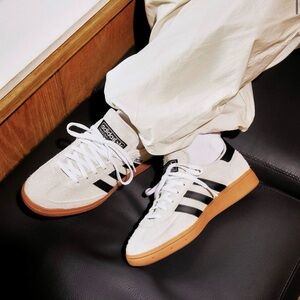 NEW Adidas women’s Handball Spezial size 8.5